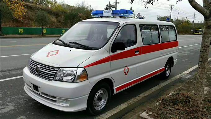 治多县丰田海狮救护车